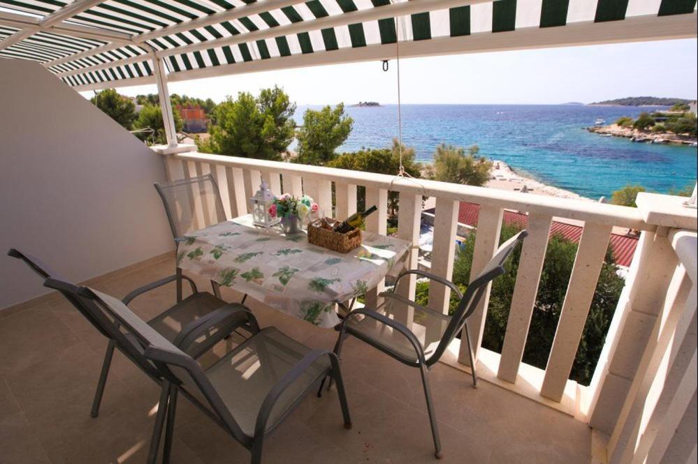 Apartments Luka Rogoznica  Εξωτερικό φωτογραφία