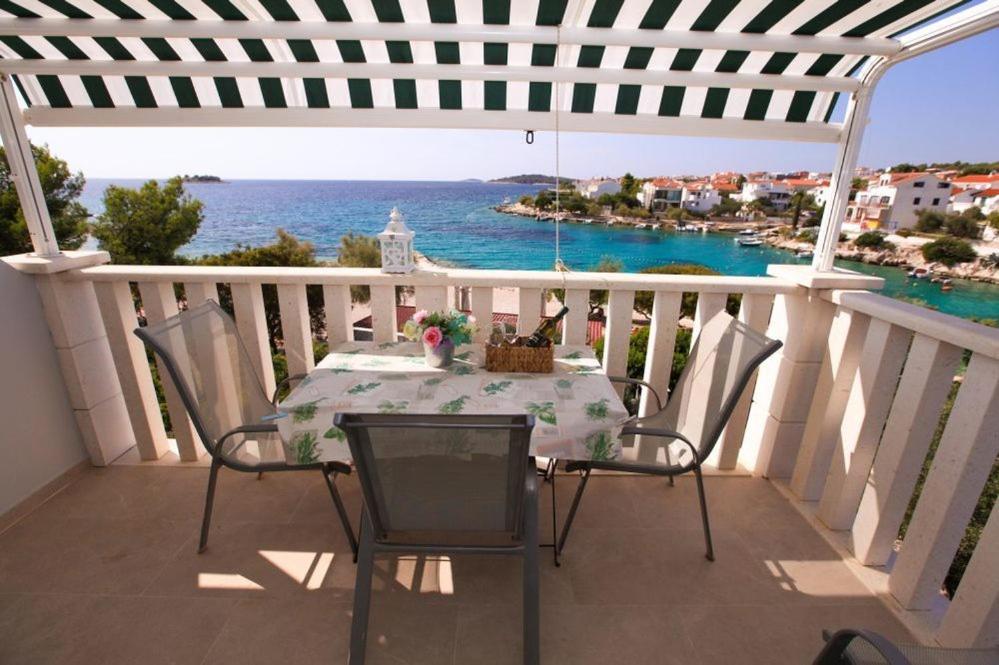 Apartments Luka Rogoznica  Εξωτερικό φωτογραφία